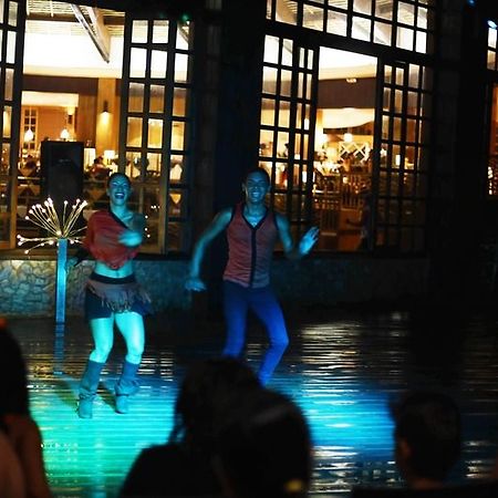 Media Luna Resort Second Bight Bagian luar foto